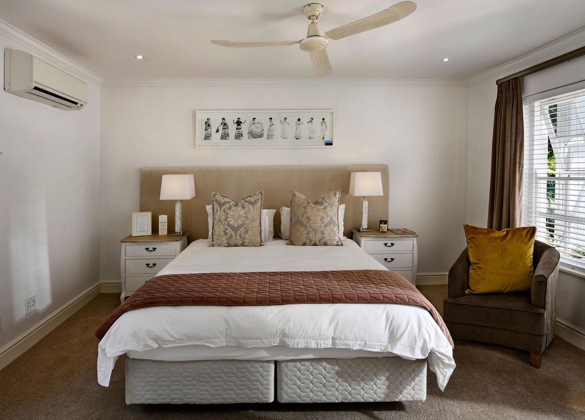peterweideman-bedroom-5664221_1920 (1)