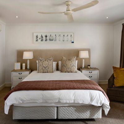 peterweideman-bedroom-5664221_1920 (1)